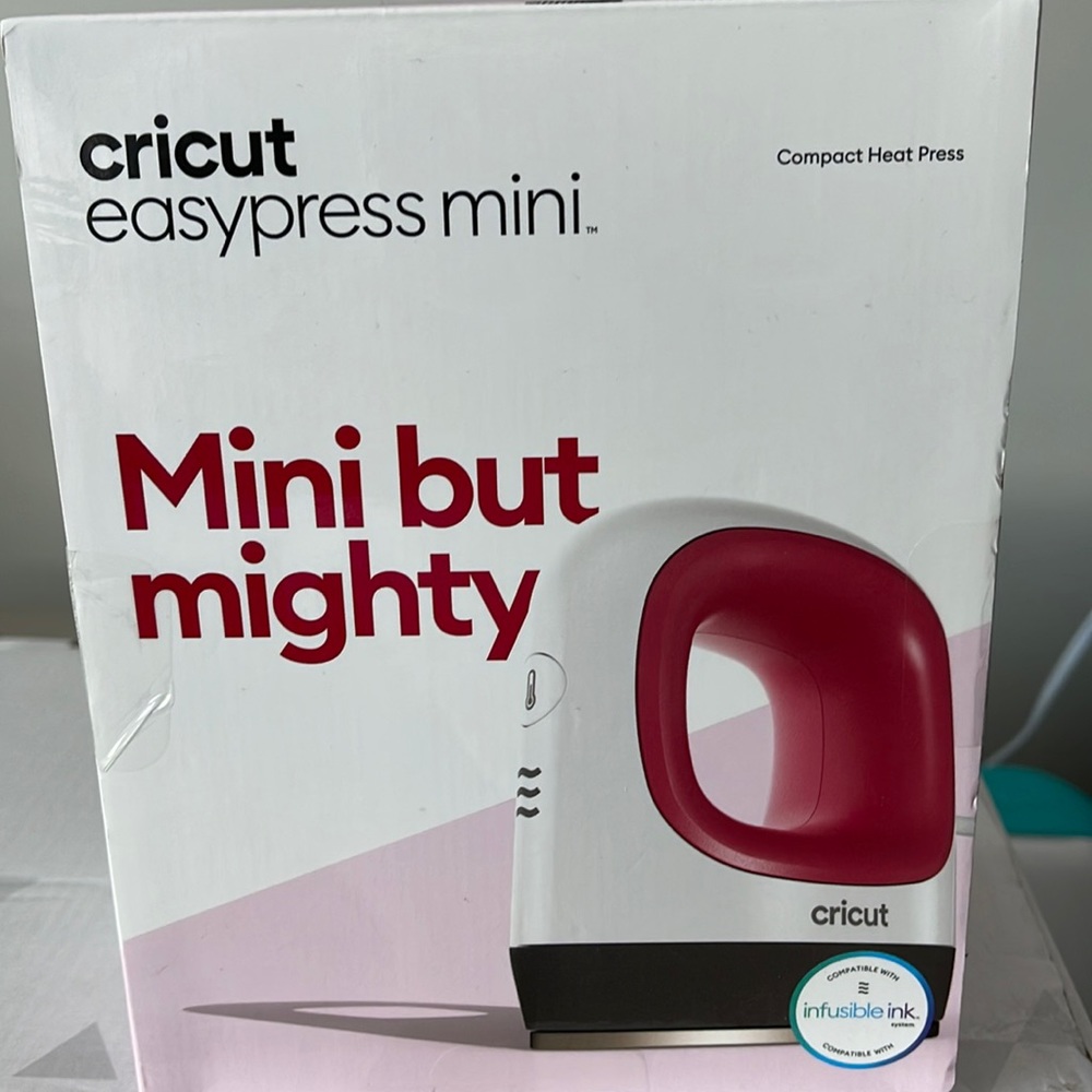 Cricut Joy and mini press